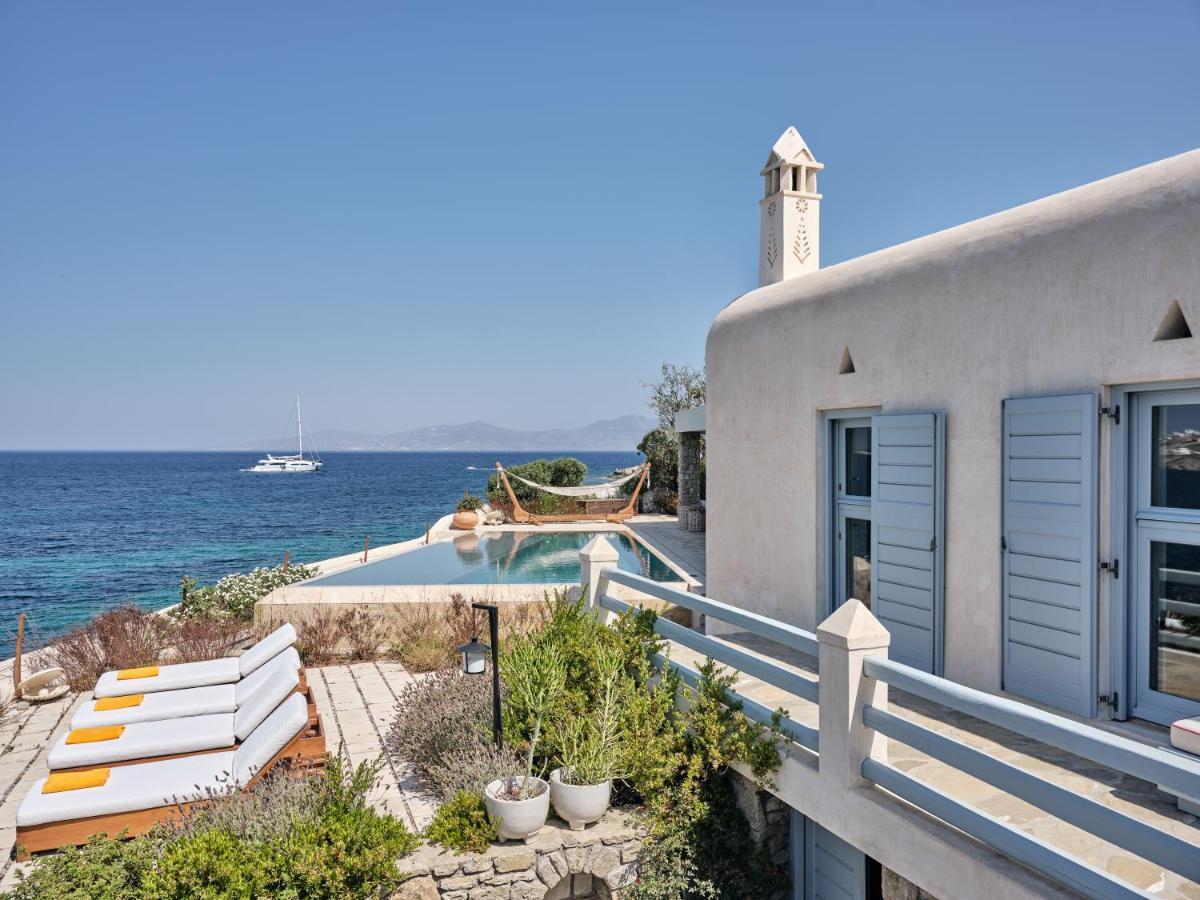 1 Bedroom Waterfront Villa Private Pool 350 meters from main hotel