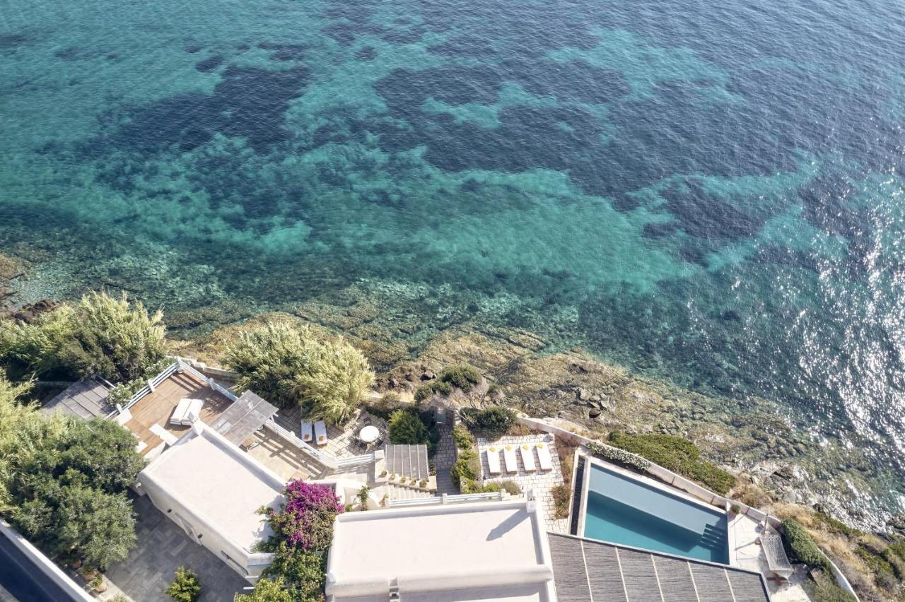 Waterfront Suite Private Whirlpool 350 meters from the main hotel