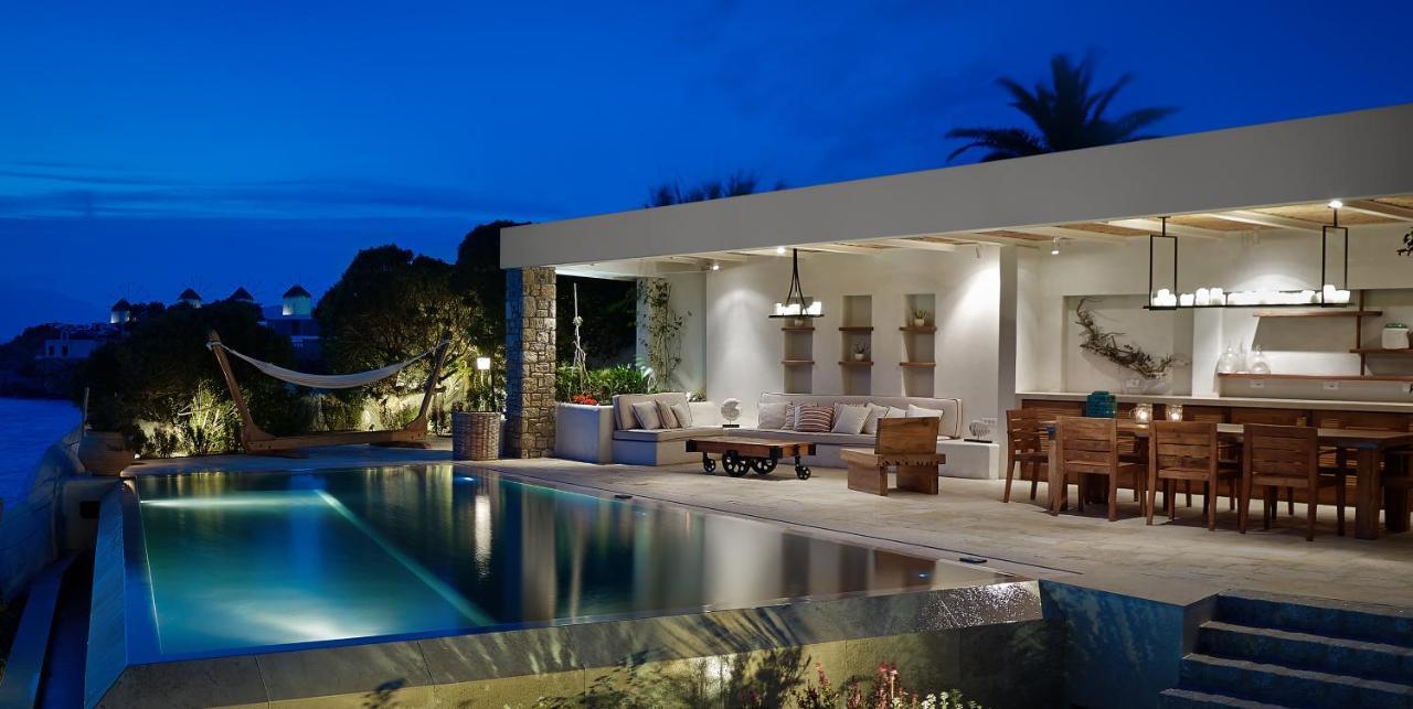 3 Bedroom Waterfront Villa 350 meters from main hotel