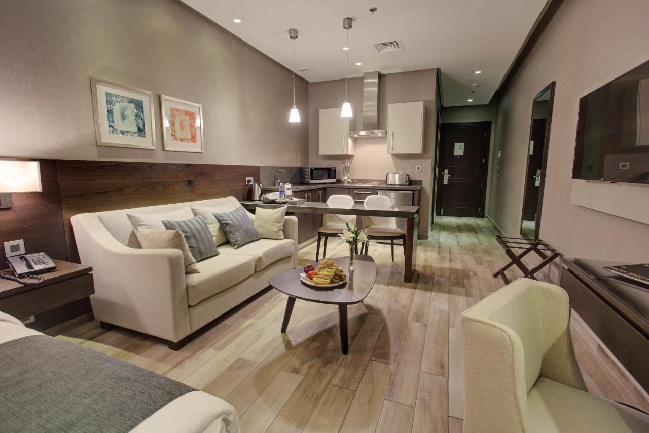 Superior Studio Suite Twin