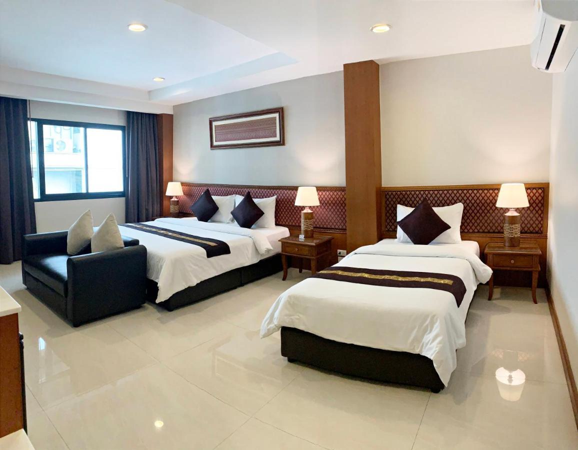 Deluxe Triple Room