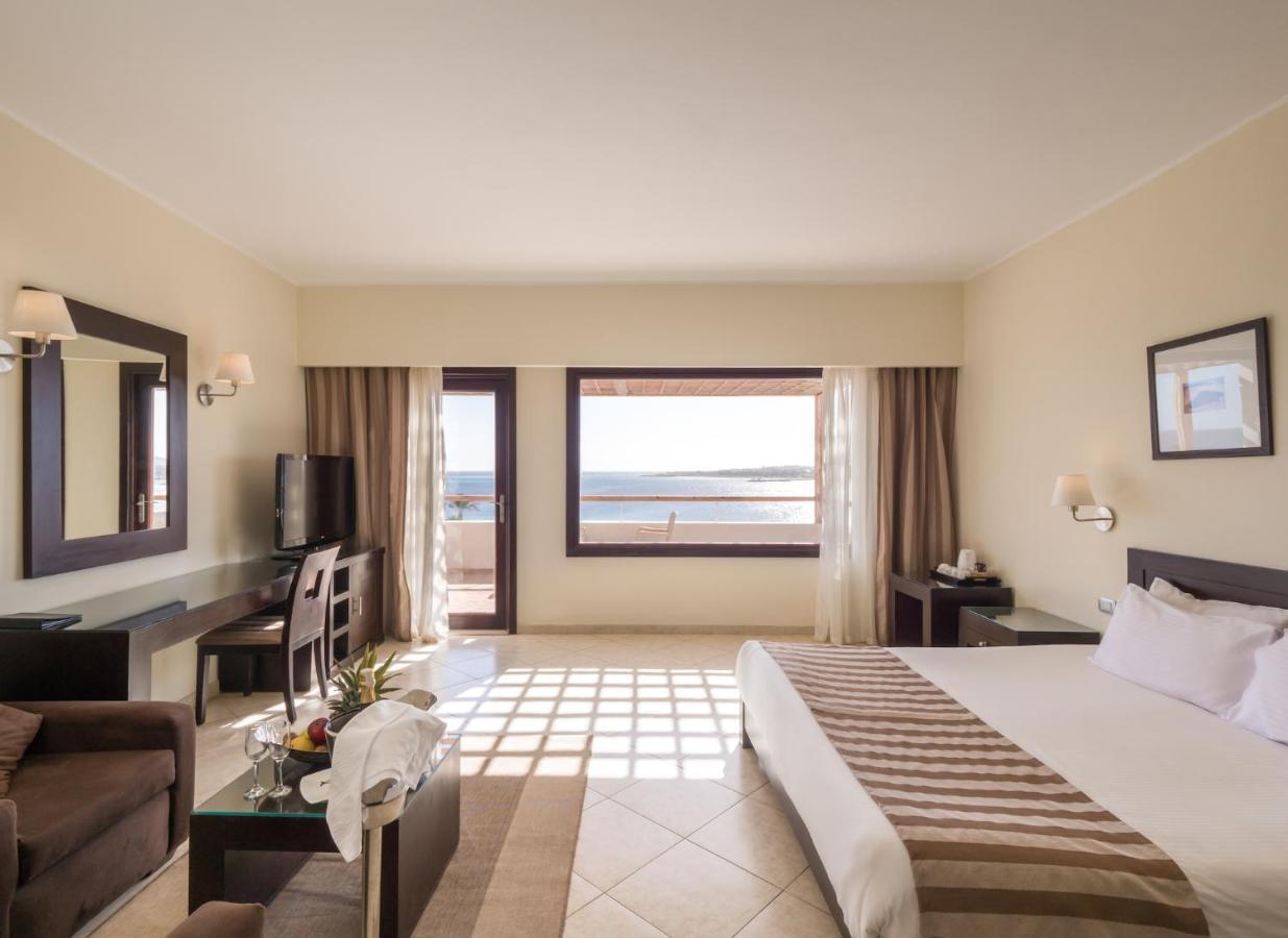 Premium Suite With Sea View - West Bay (Adults Only 16+),960076528:JPEG