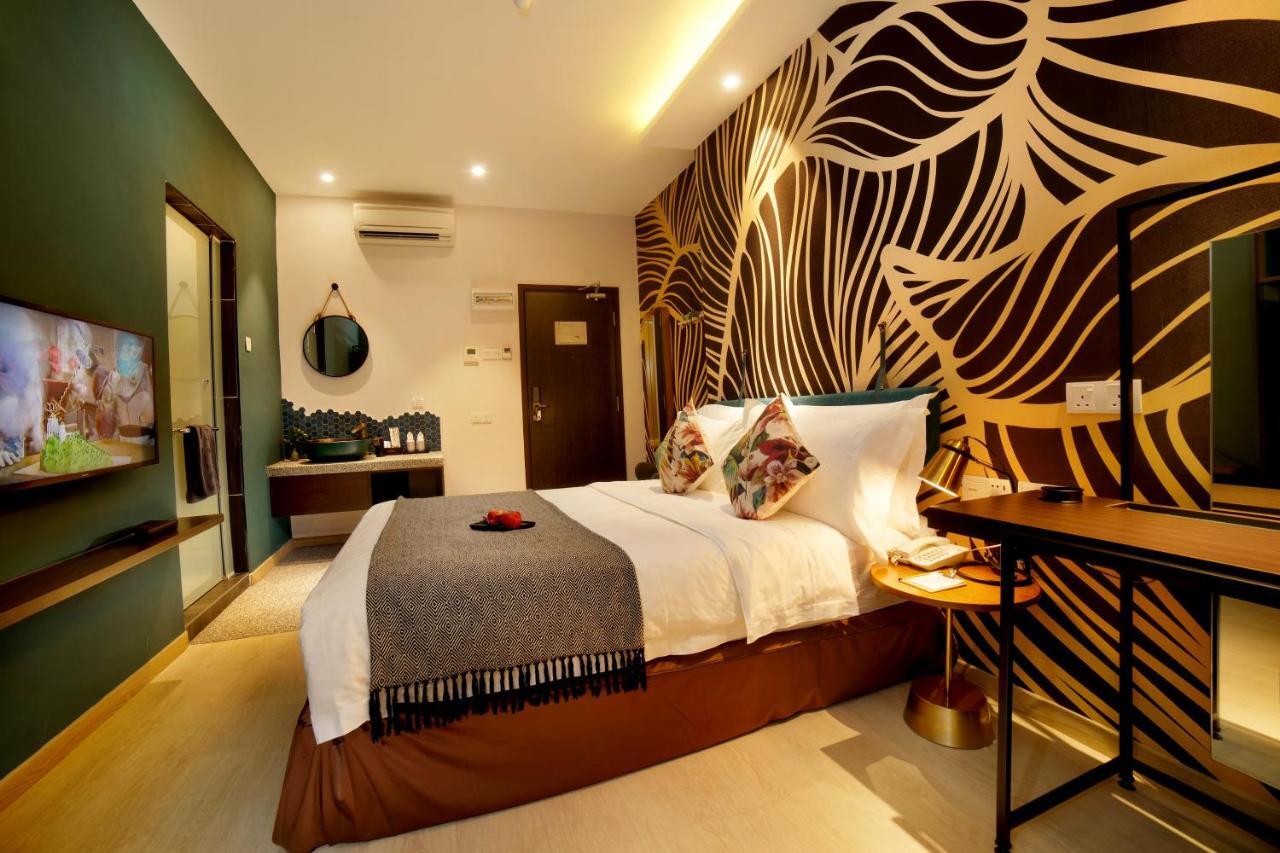 Deluxe Queen Room
