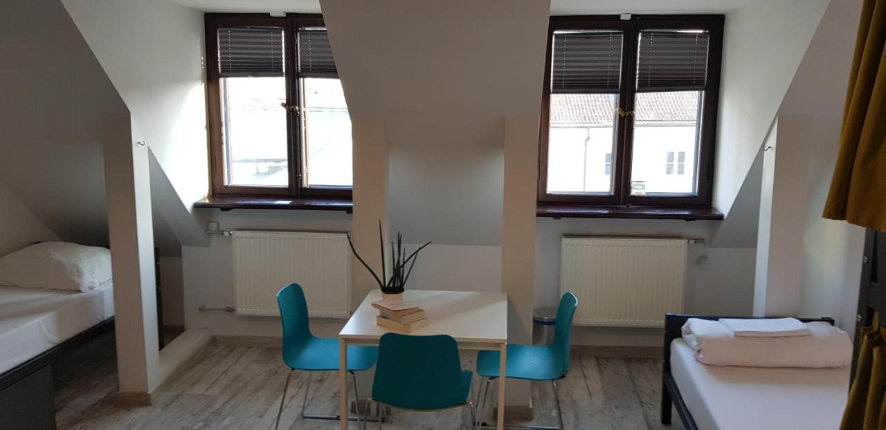 Einzelbett im Schlafsaal mit 6 Betten