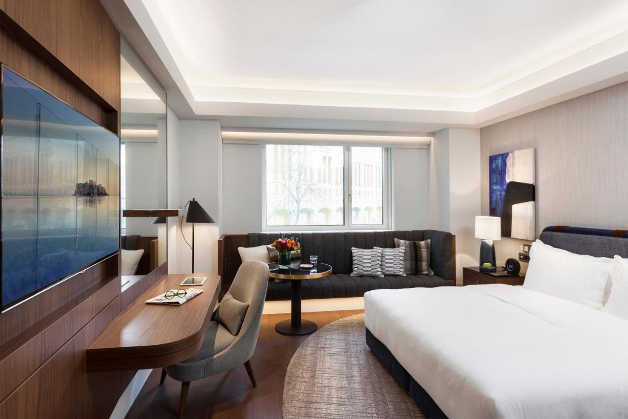 Deluxe Zimmer mit Kingsize-Bett