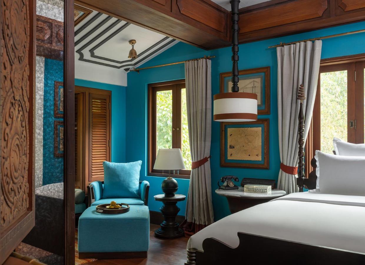 Riverside Suites