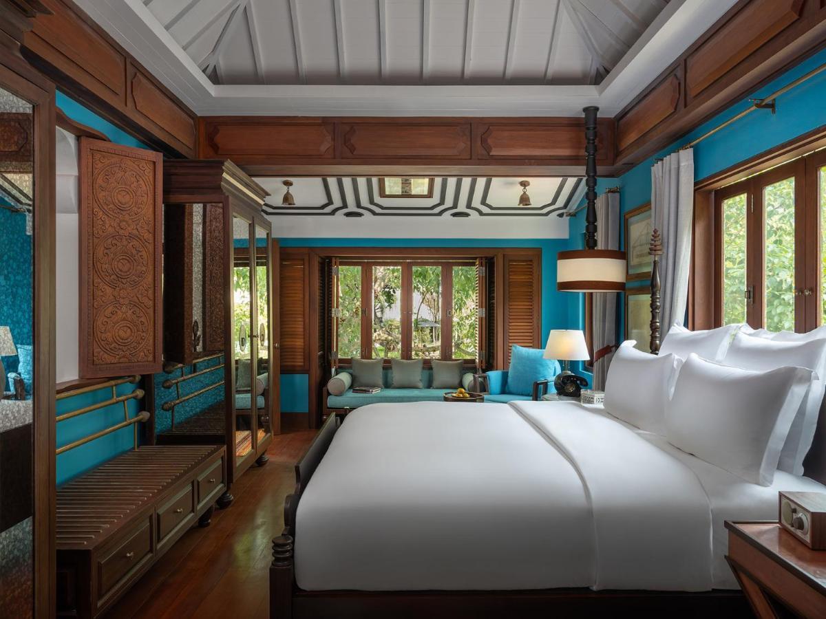 Riverside Suites