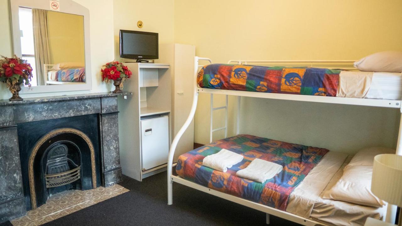 Room With Shared Facilities (Max 4 Guests)