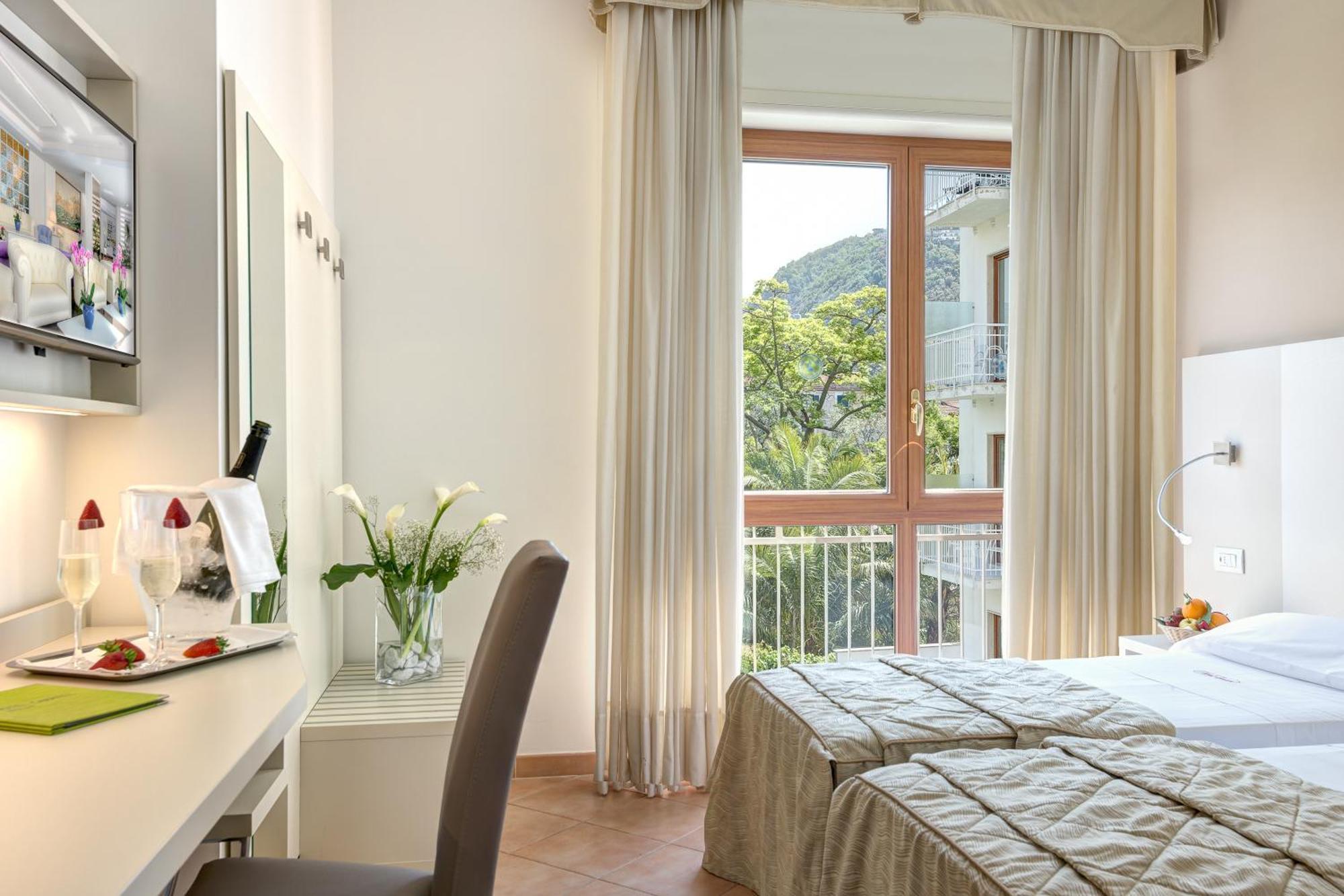 Chambre Double ou Lits Jumeaux