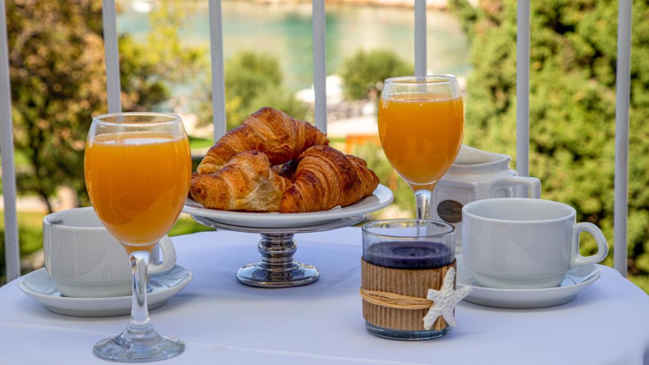 Double or Twin Room Balcony Sea View