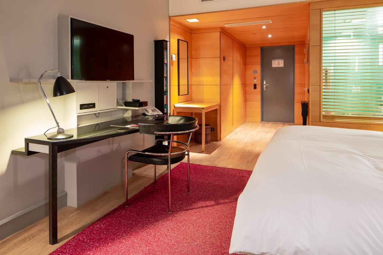 Deluxe Double or Twin Room Balcony
