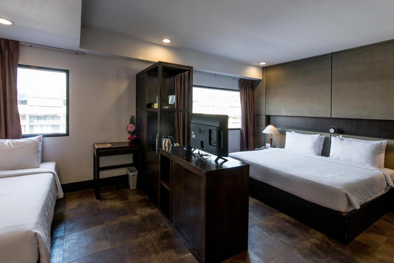 Deluxe Family Room
