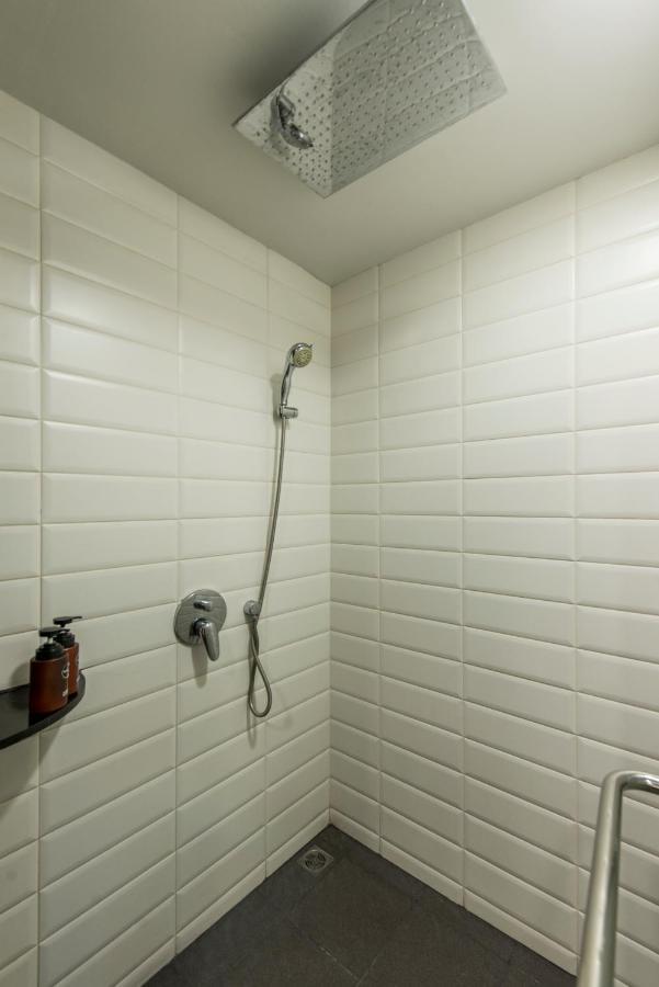 Suite Bathtub