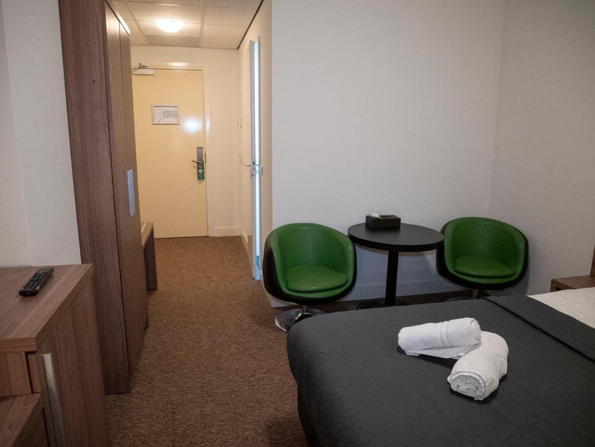 Double or Twin Room No Window