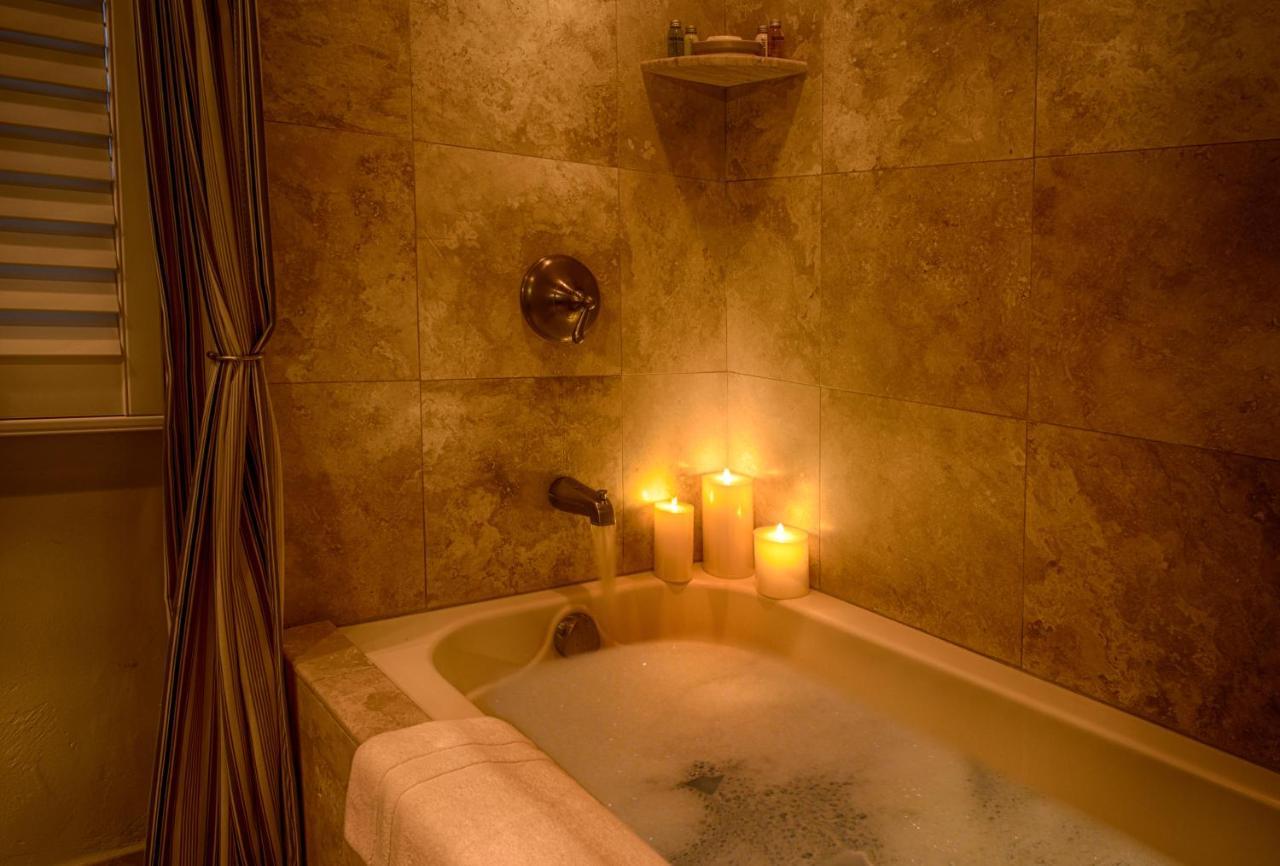 Standard Double Suite