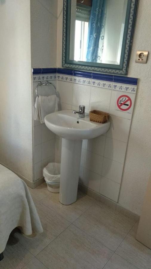 Single Room,1002059721:JPEG