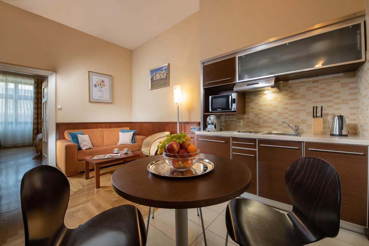 Superior Apartment