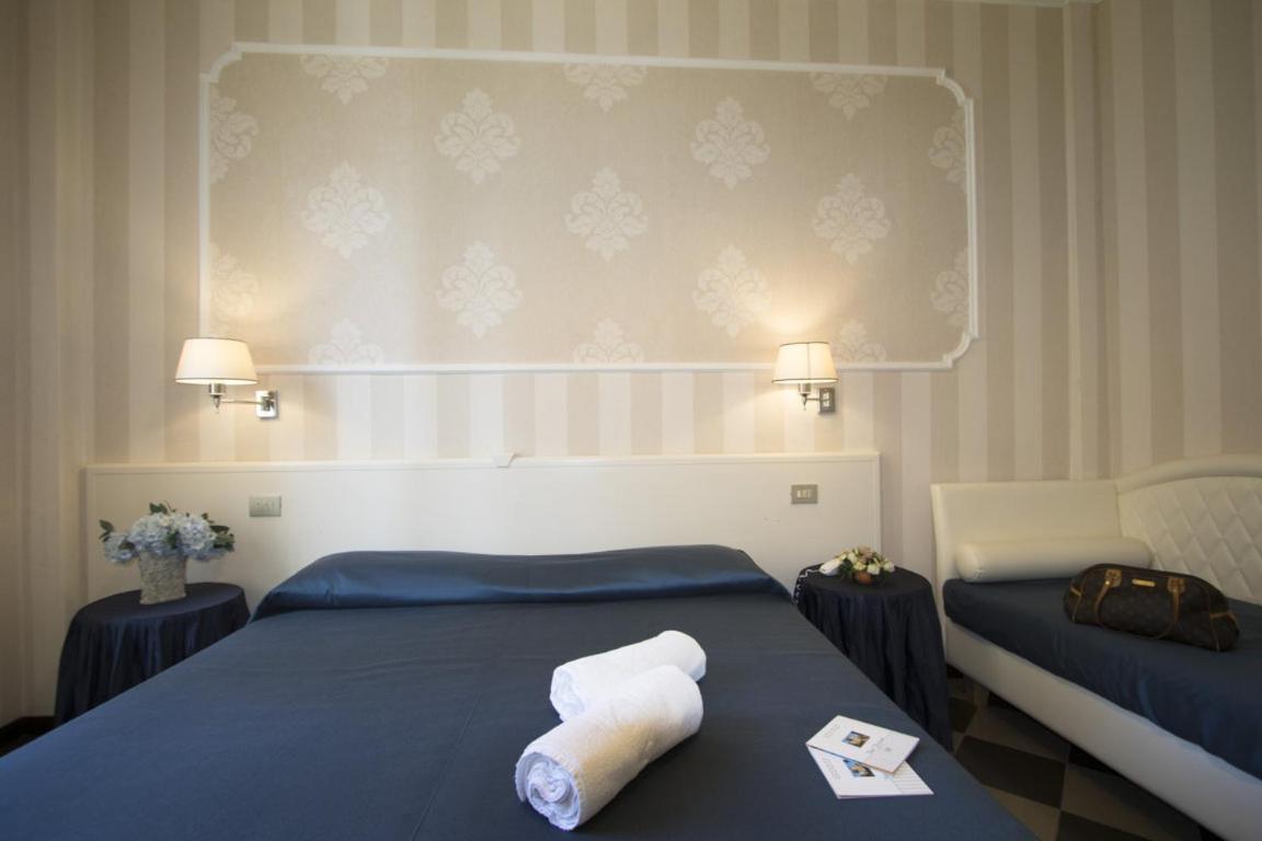 Quarto Triplo Standard