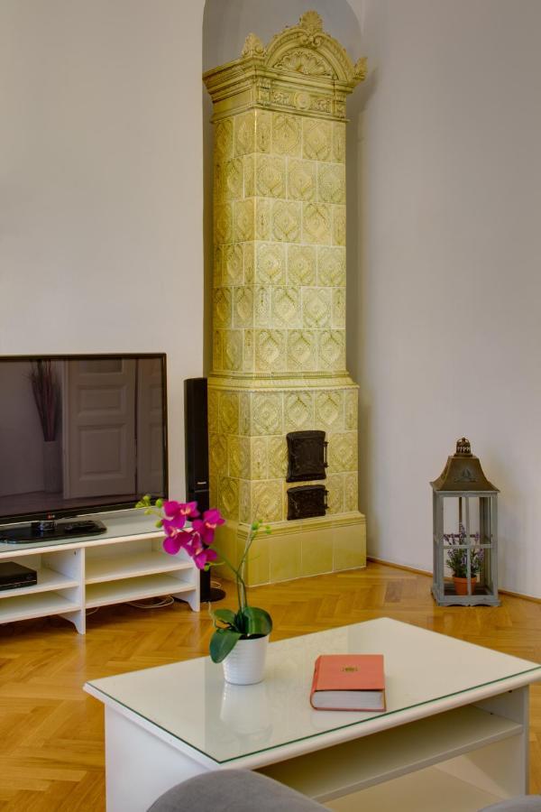 Two Room Apartment
