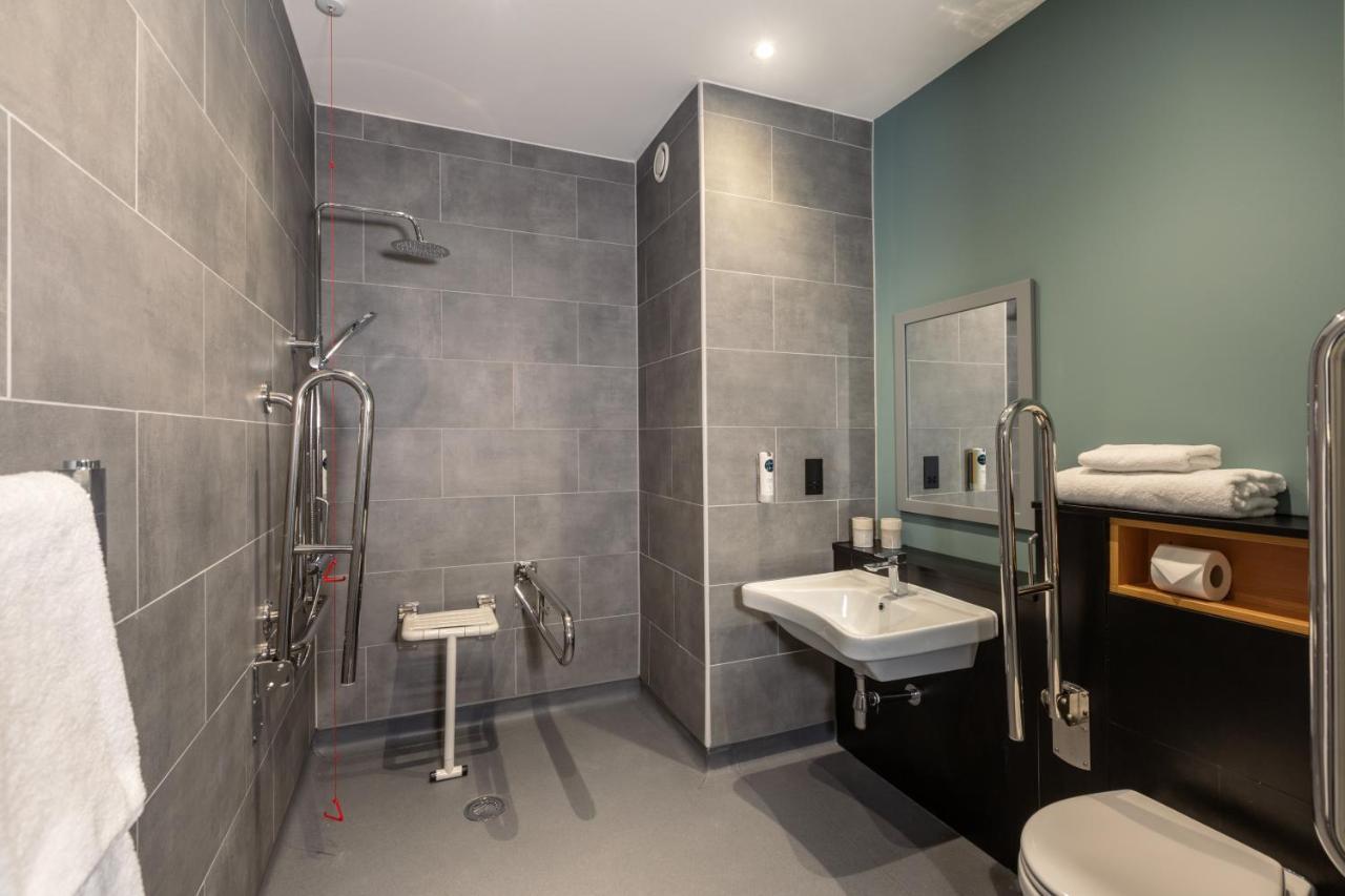 Queen Room Disability Access
