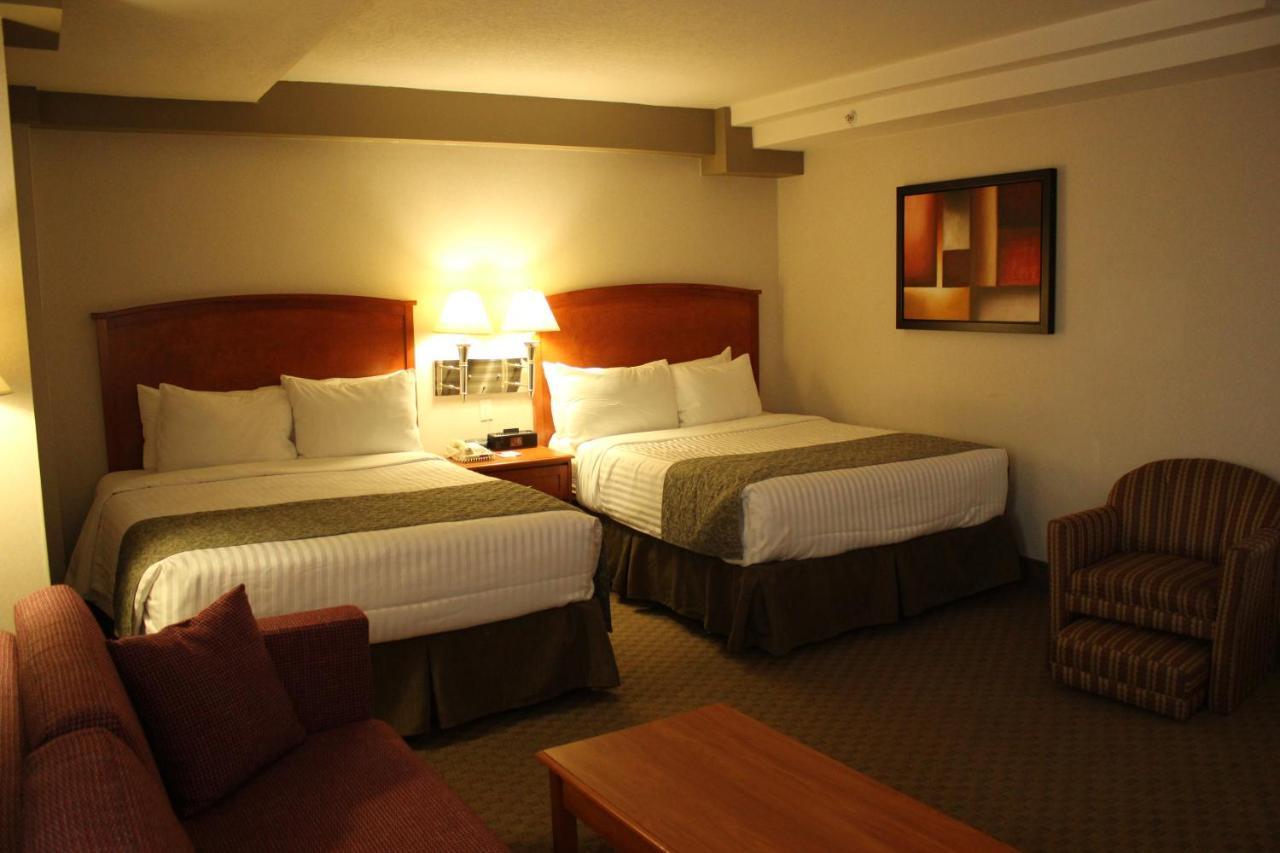 Studio Suite Two Queen Beds Non-Smoking,972025849:JPEG