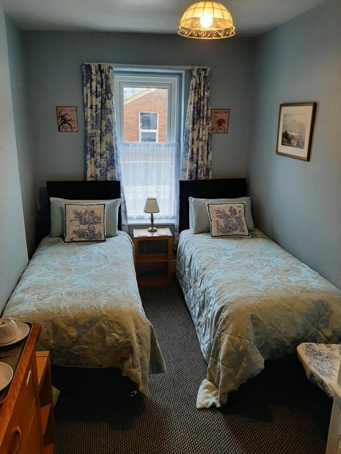 Small Twin Room En-Suite