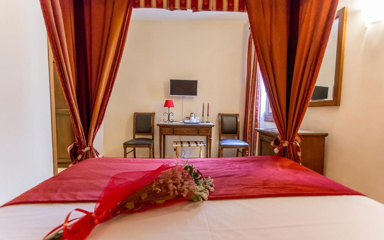 Superior Double Room Canal View