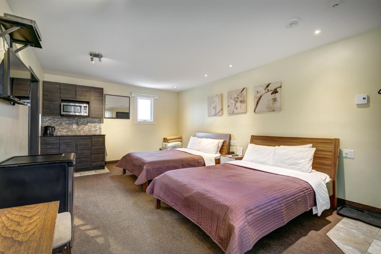 Double Room Two Double Beds
