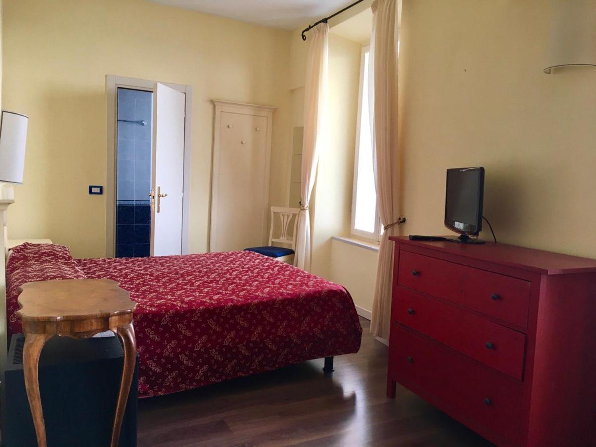 Quarto Duplo Superior com Vista Lago