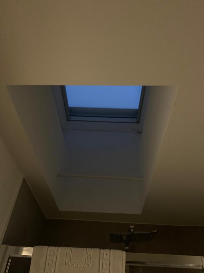 Single Room Private Bathroom