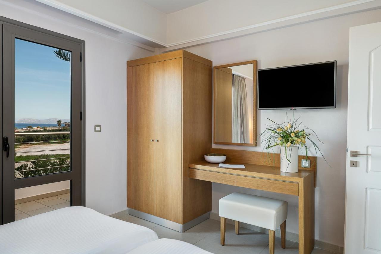 Double Room Pool or Garden View
