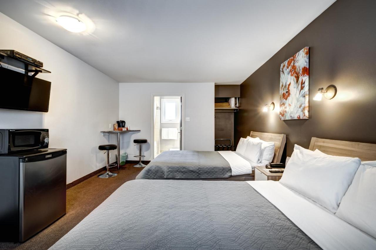 Double Room Two Double Beds