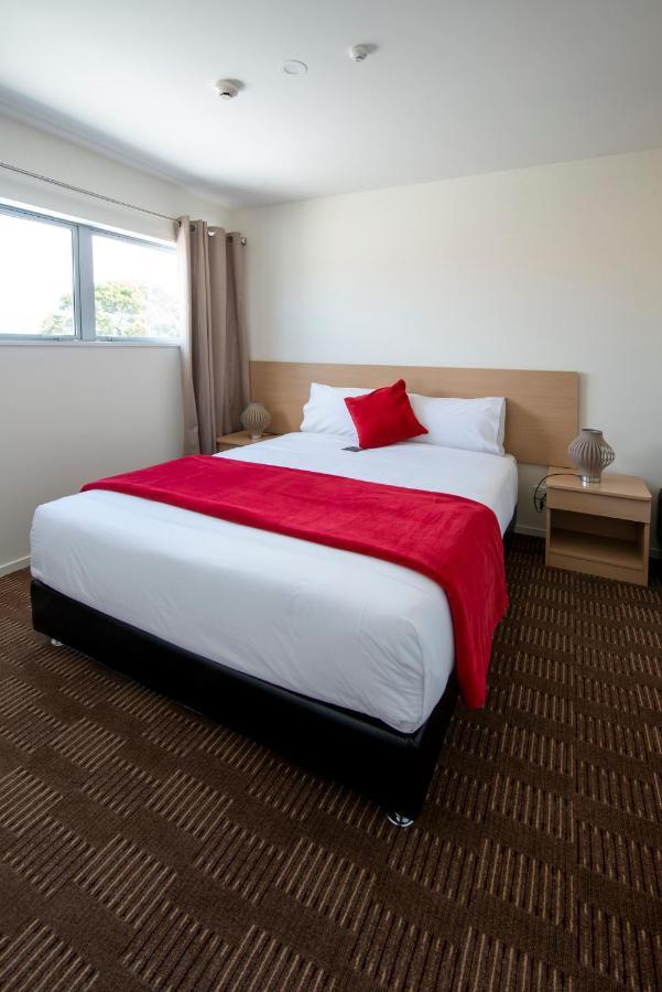 One Bedroom Apartment
