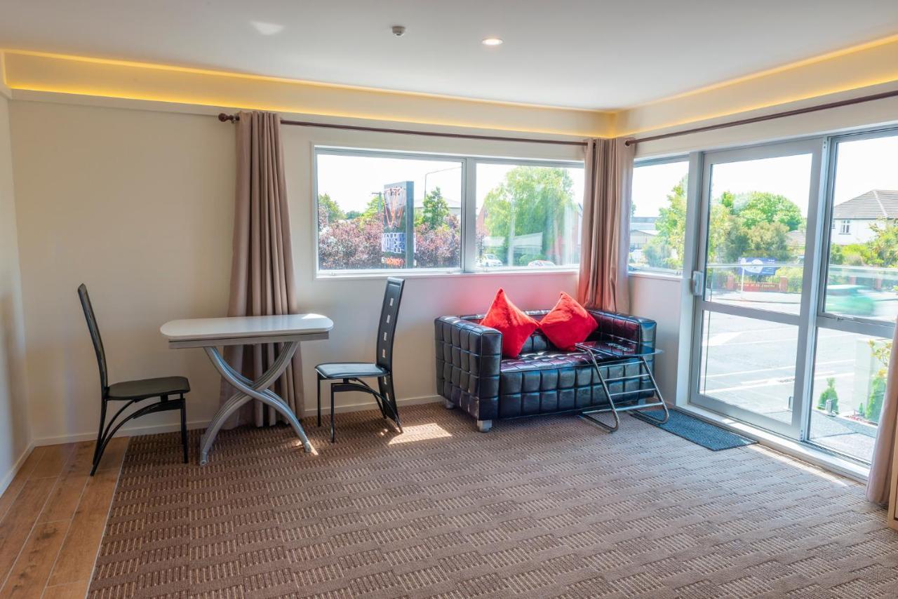 One Bedroom Apartment