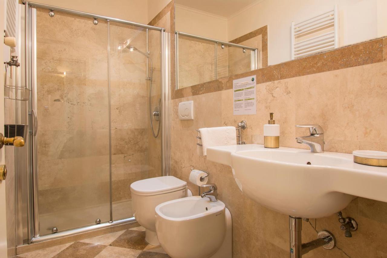 Double or Twin Room Garden View