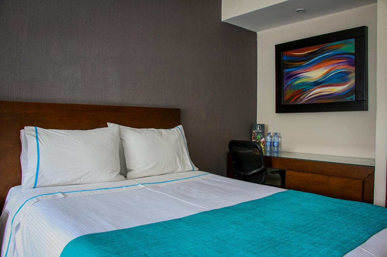 Standard King Room