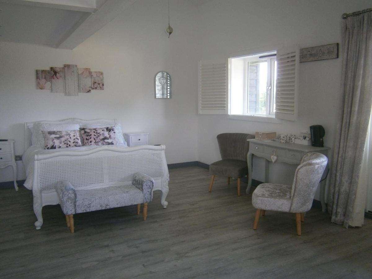 Deluxe Double Room Bath