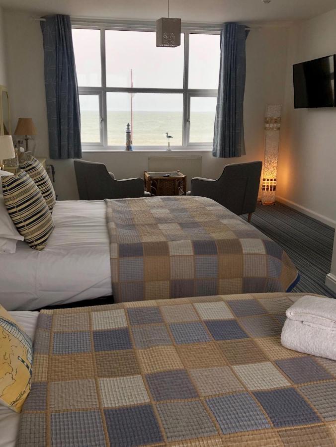 Superior King or Twin Room Sea View
