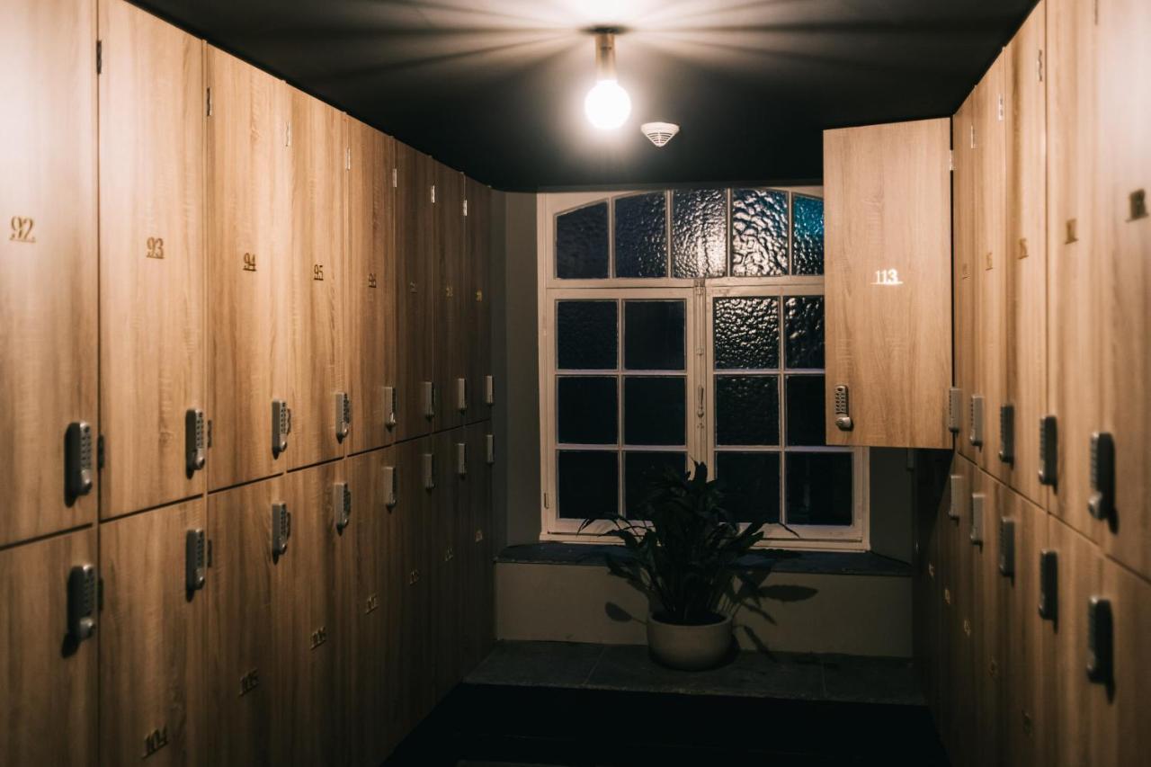 Deluxe studio