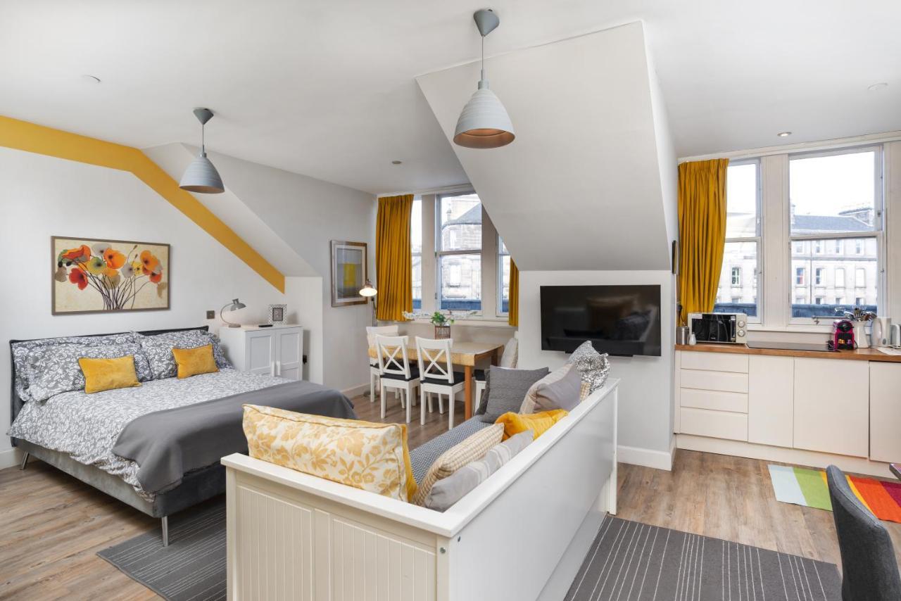 One-Bedroom Suite 1,990172516:JPEG