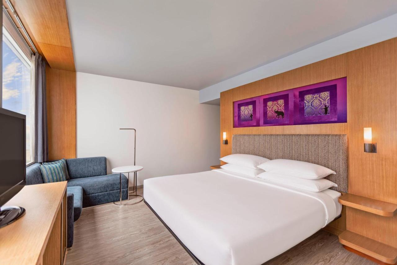 Zimmer Chic mit Kingsize-Bett