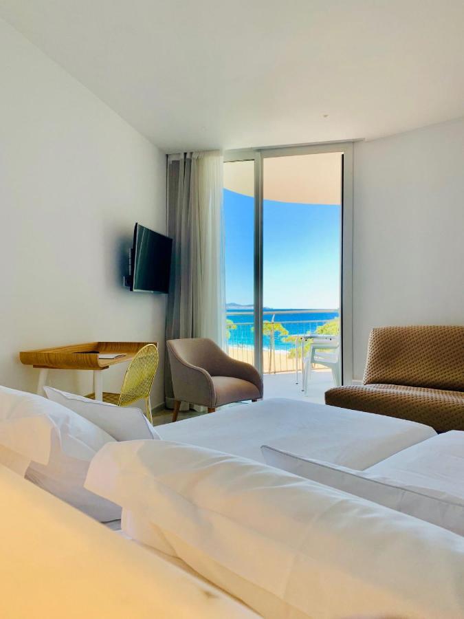 Tweepersoonskamer met Zijdelings Uitzicht op Zee en Balkon