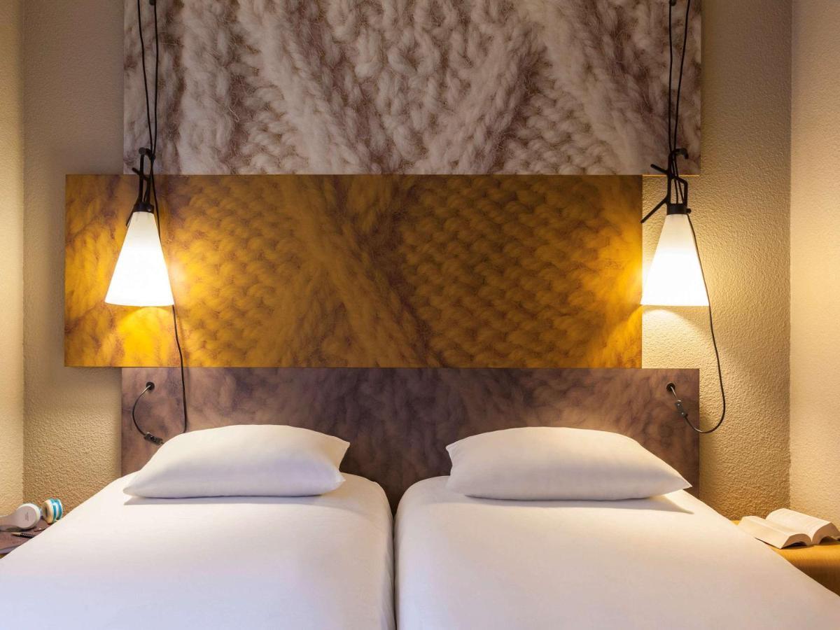 Standard Room Two Single Beds