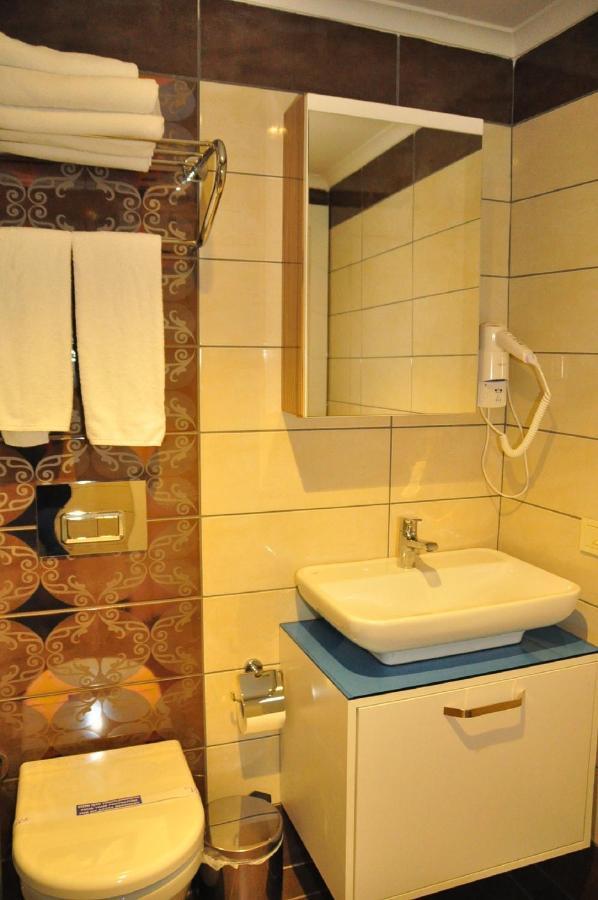 Standard Single Large Bed Room