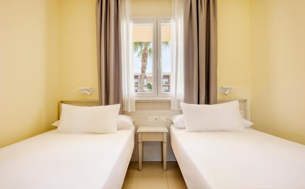 Apartamento com 2 Quartos (4 Adultos)