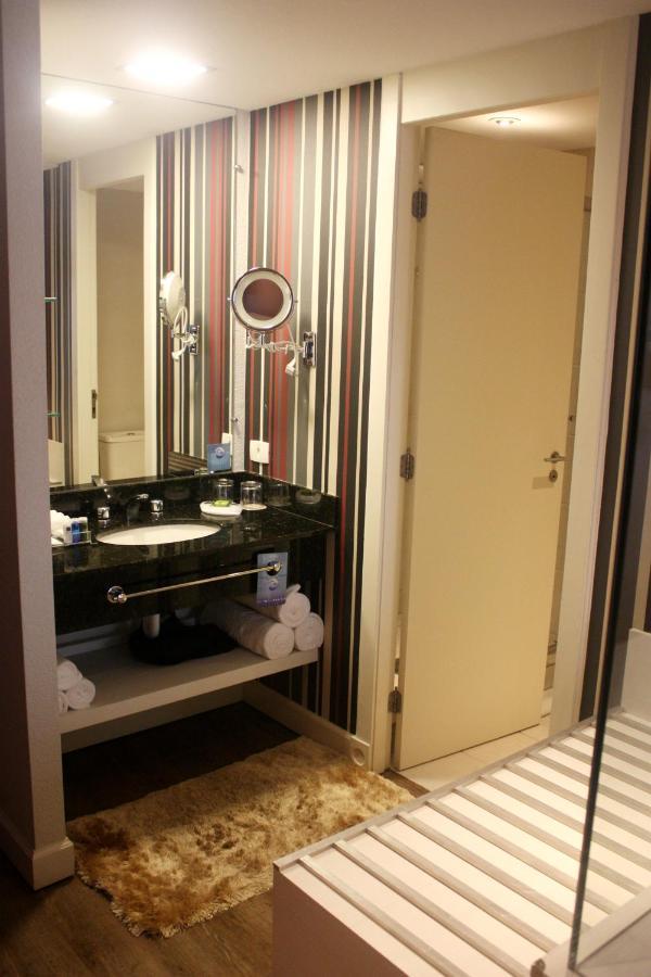 Quarto Luxo com 2 Camas de Casal - Não Fumadores