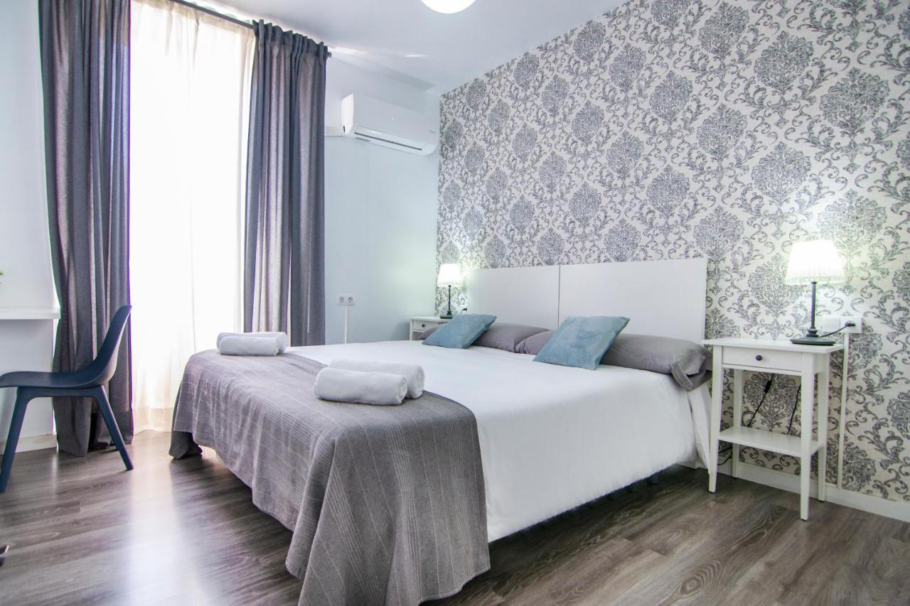 Habitación Doble con baño privado externo - 1 o 2 camas