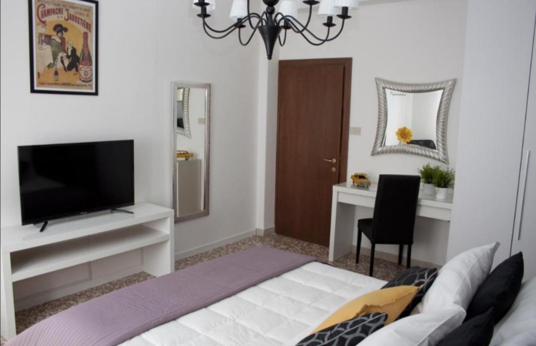 Double Room Private External Bathroom