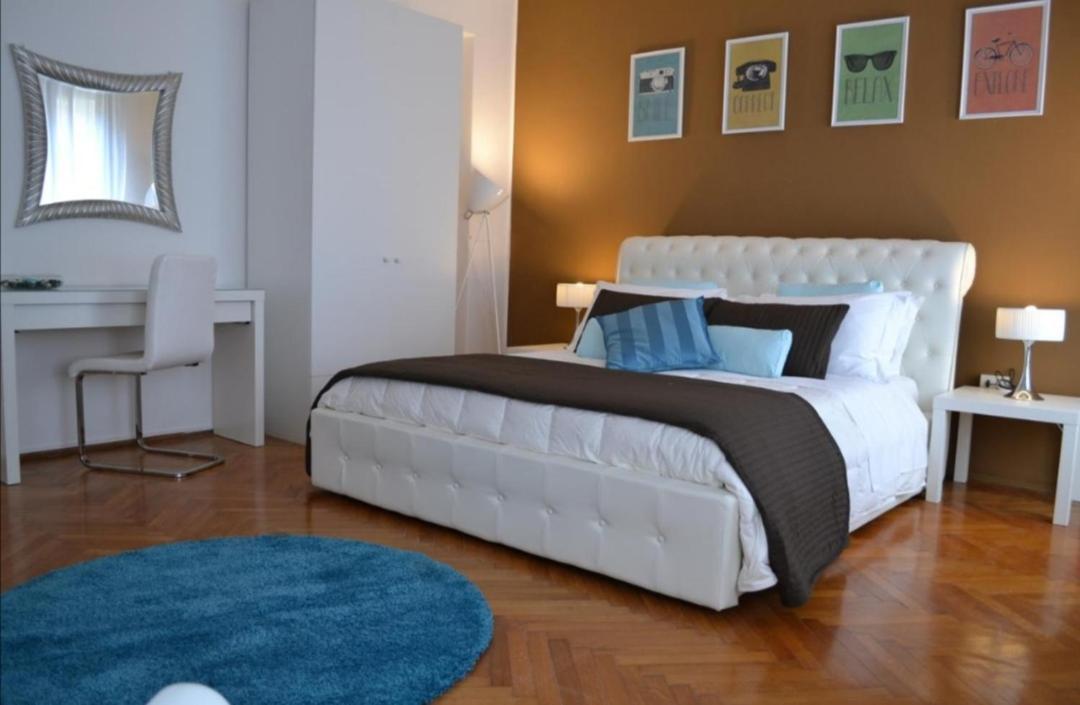 Large Double Room Private External Bathroom