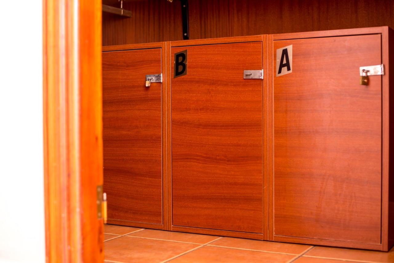 Bed 4-Bed Mixed Dormitory Room Bathroom